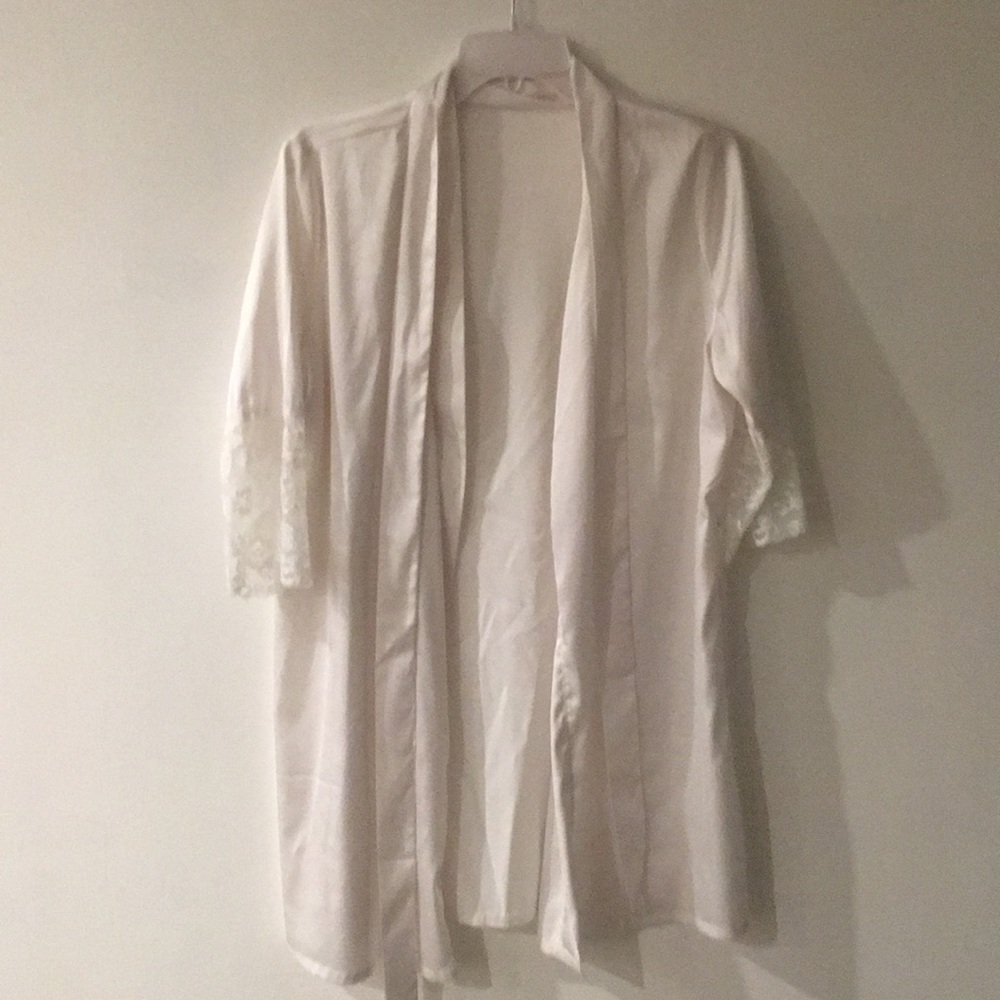 Wedding day prep robe